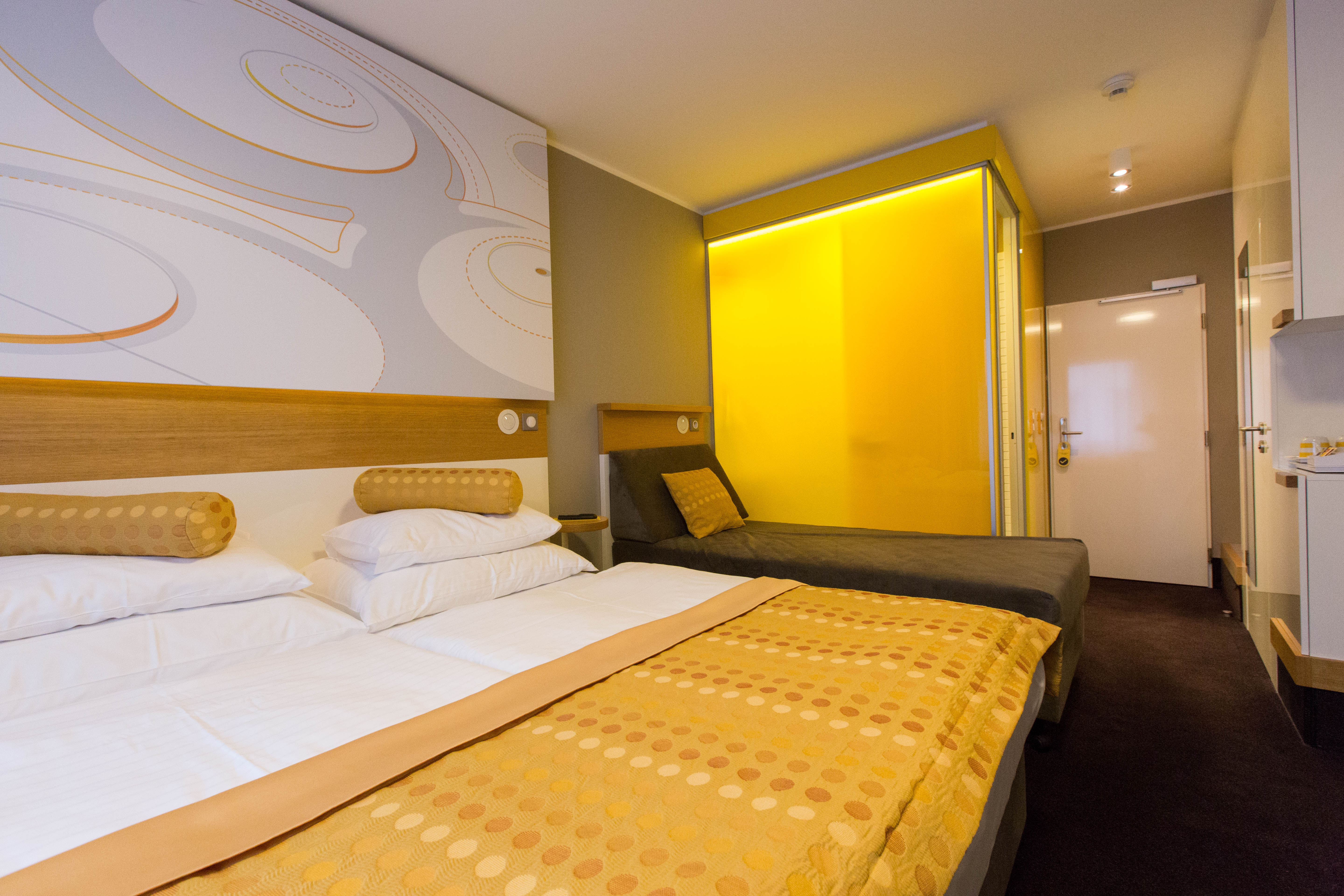 هتل Hotel Golf پراگ