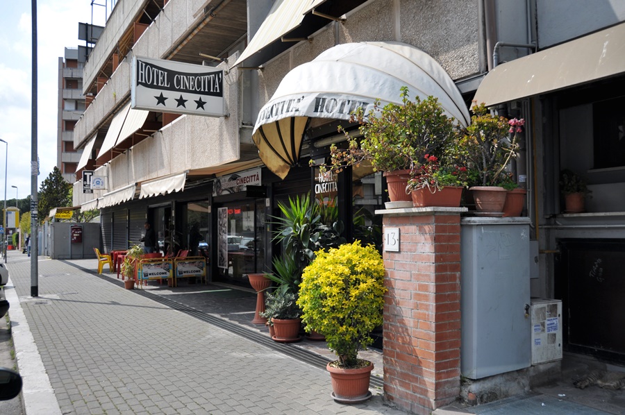 Alibaba https://cdn.alibaba.ir/ostorage/hotel/images/6DC8B008/4E0BBD96CA3E90A837ACADE669D24985.jpg