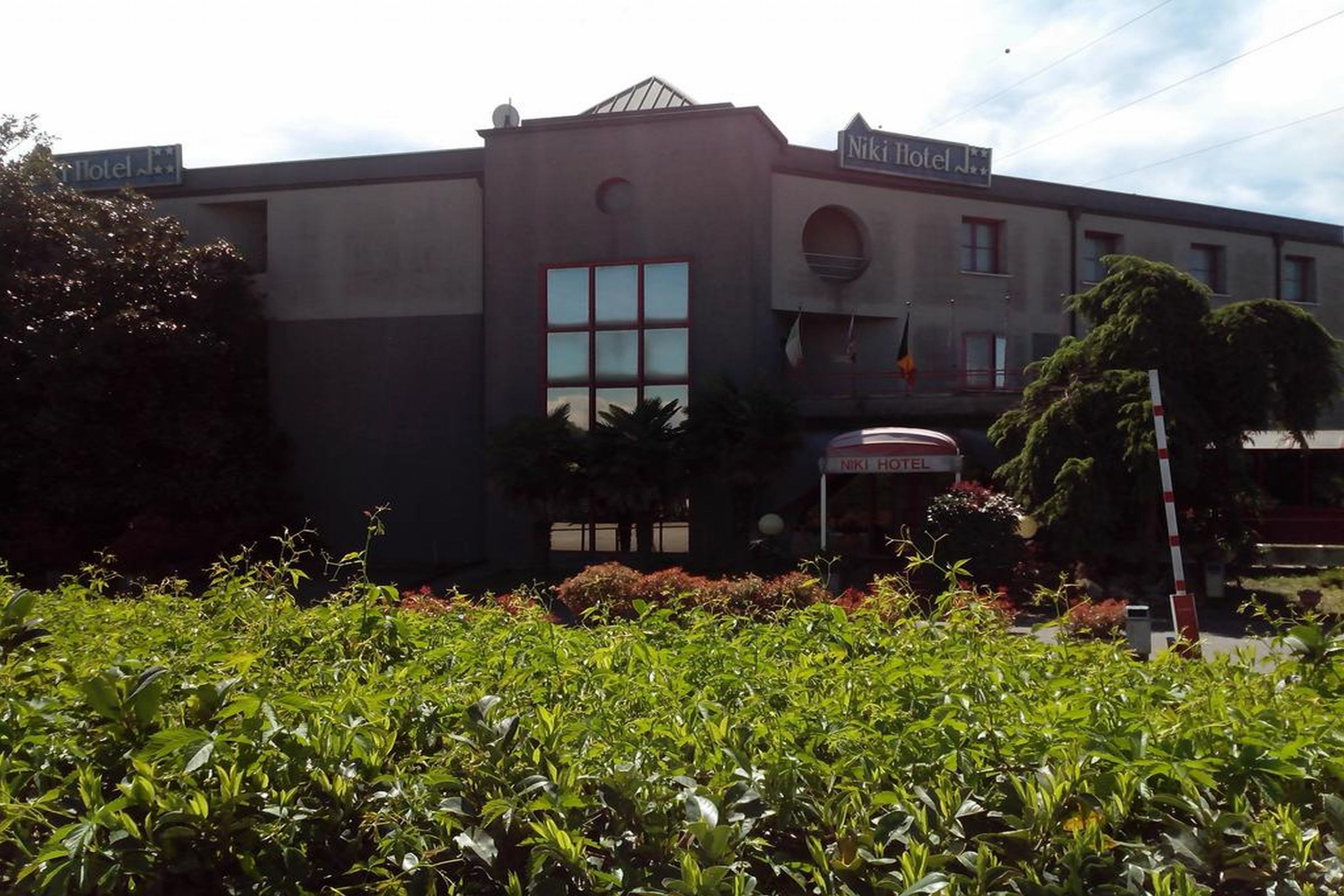 Alibaba https://cdn.alibaba.ir/ostorage/hotel/images/6E188B80/BE4ADD75C91AC76AB1C8054F8BC9E265.jpg