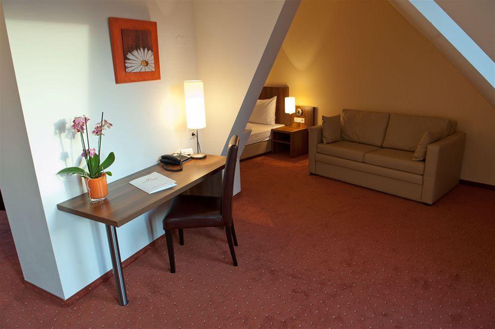 هتل Hotel Hahn وین