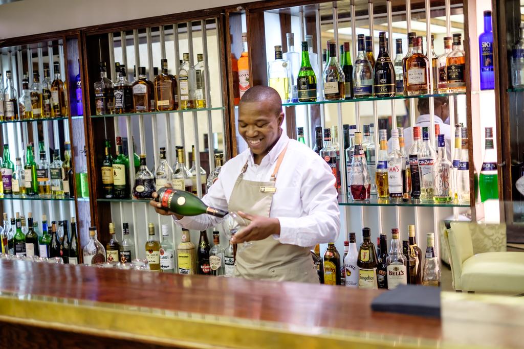 هتل The Cellars-Hohenort Hotel Cape Town