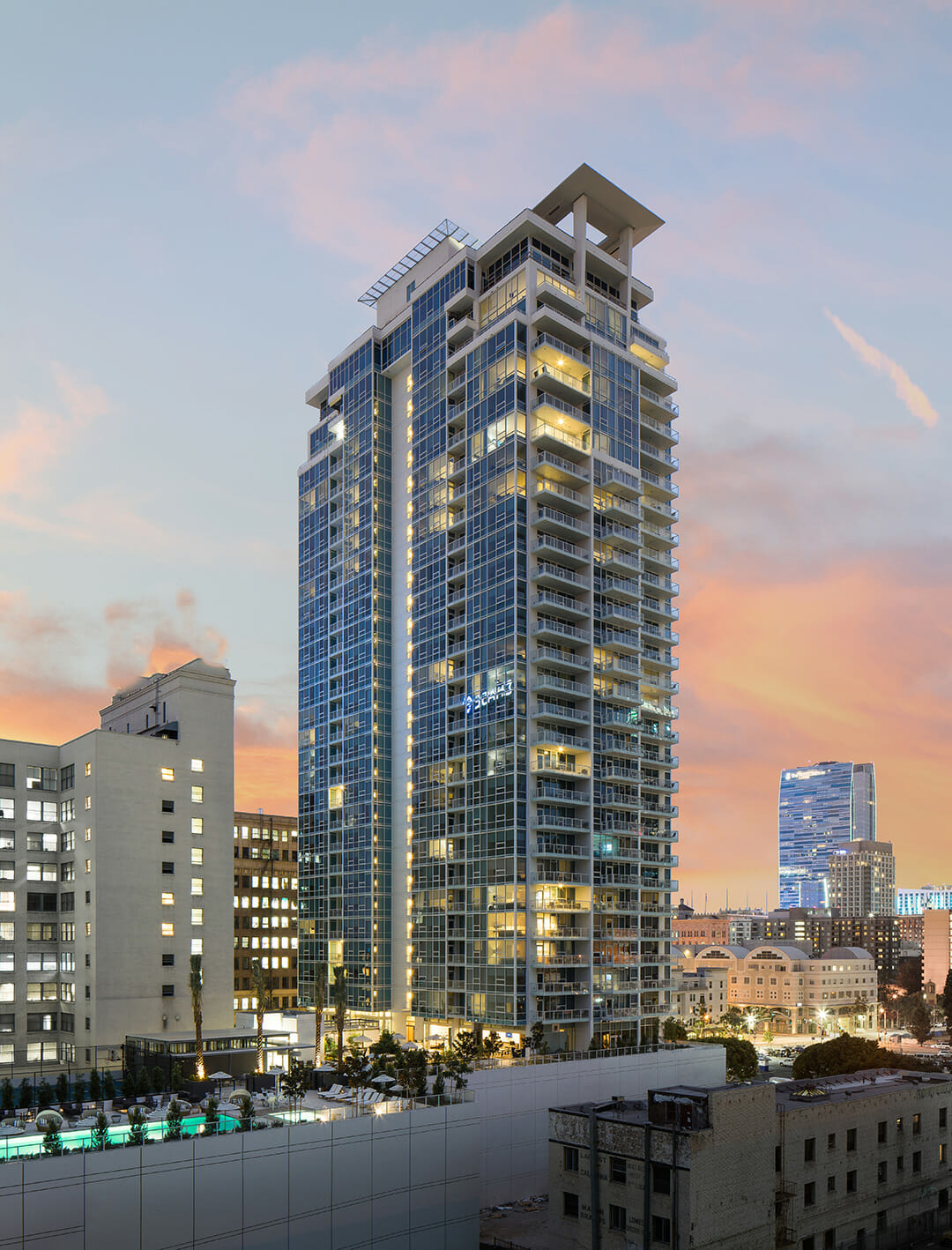 هتل LEVEL Furnished Living لس آنجلس