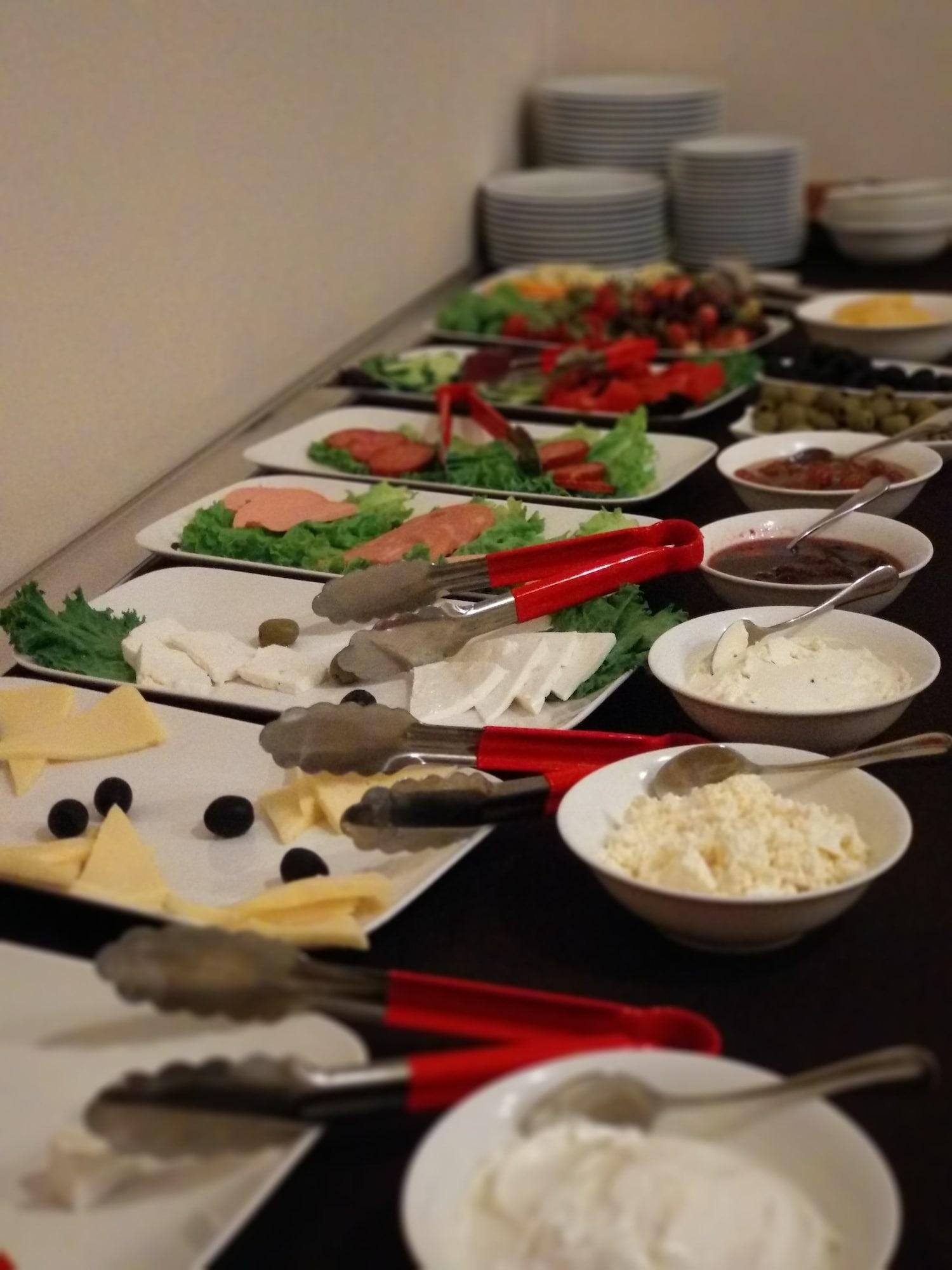 هتل سنترال باکو باکو