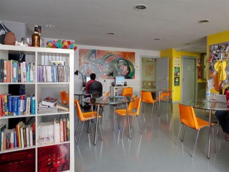 هتل Alberguinn بارسلونا