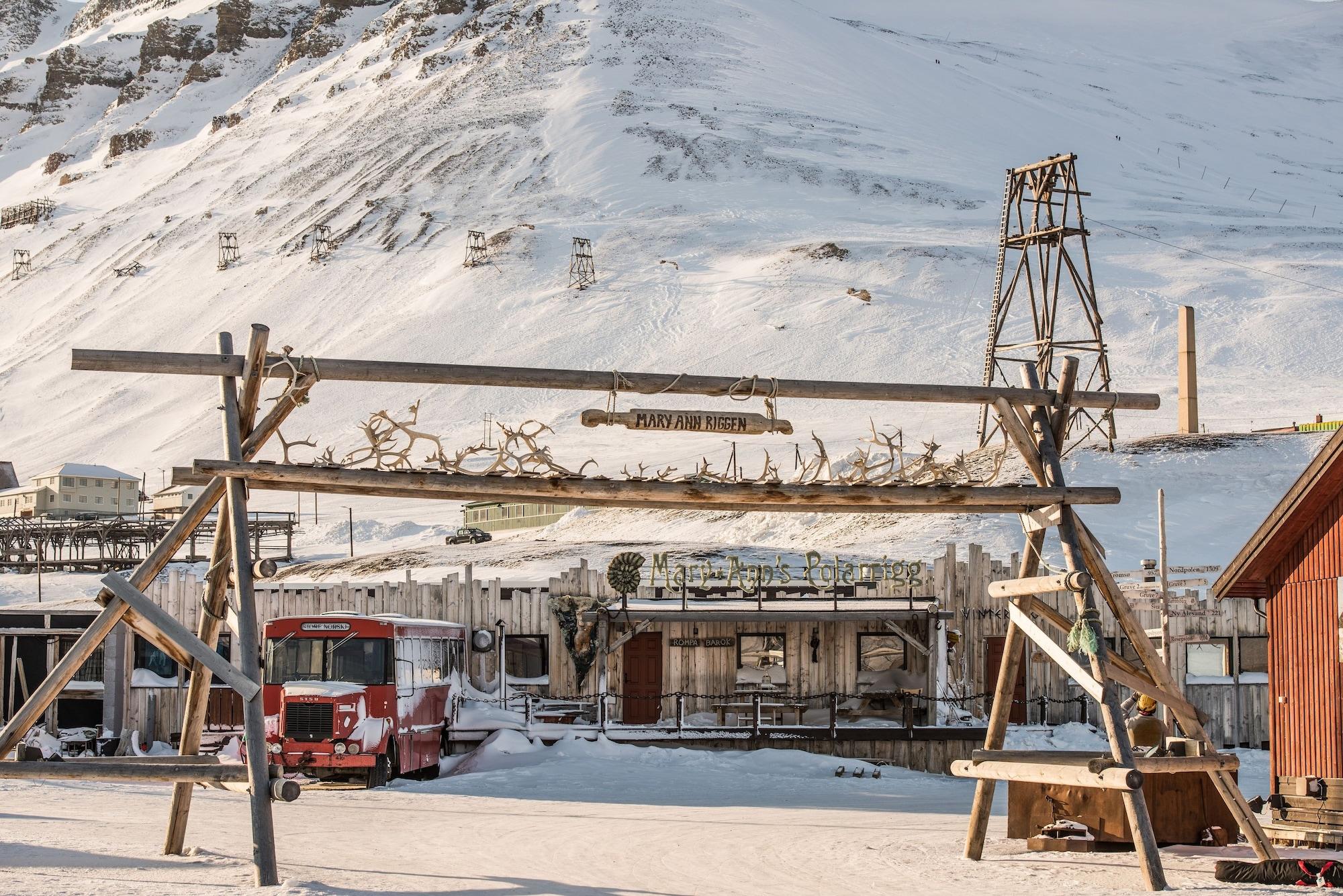 هتل Mary-Ann's Polarrigg Longyearbyen