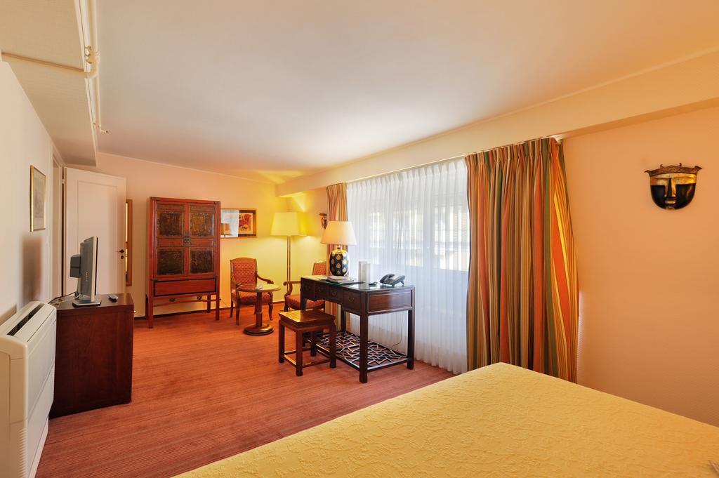 هتل Victoria لاوسان