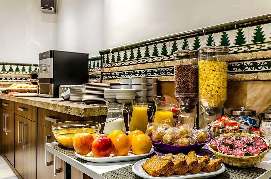 هتل Hotel YIT Casablanca گرانادا