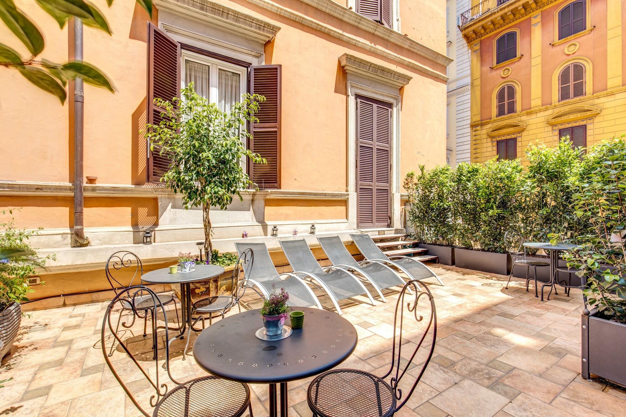 هتل Ecce Roma Suites رم