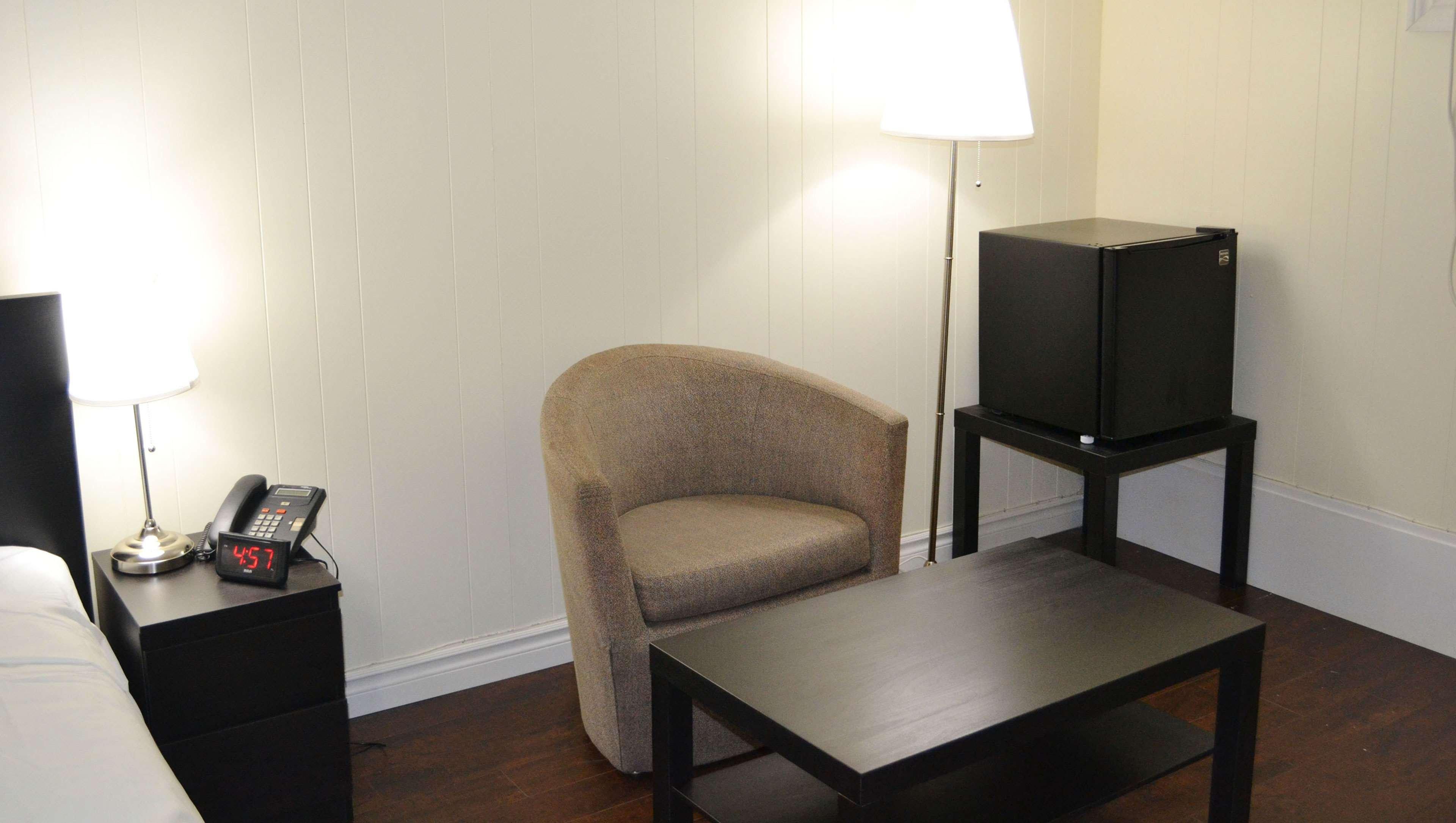 هتل Magnuson Hotel Vow Listowel