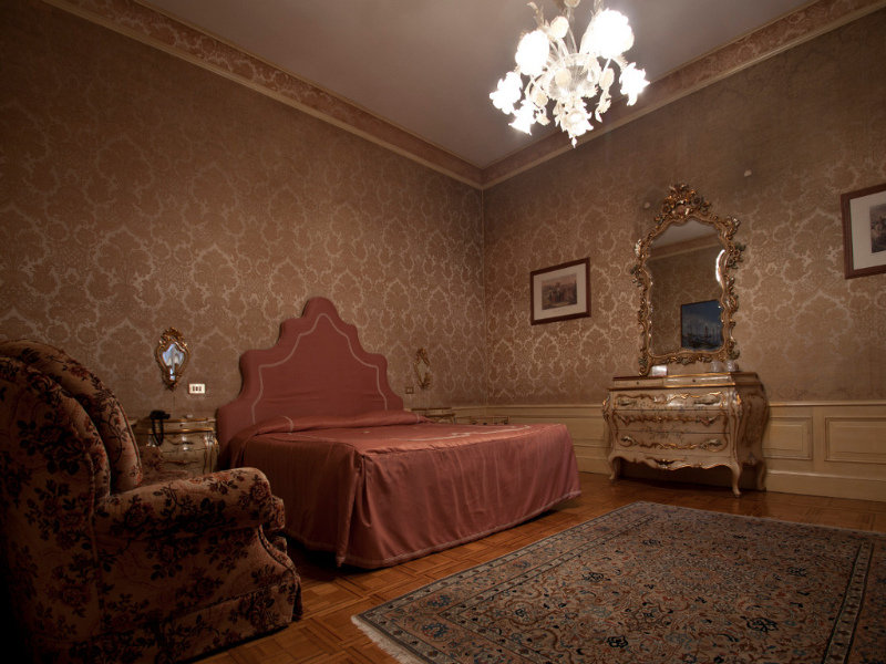 هتل Villa Giustinian Mirano