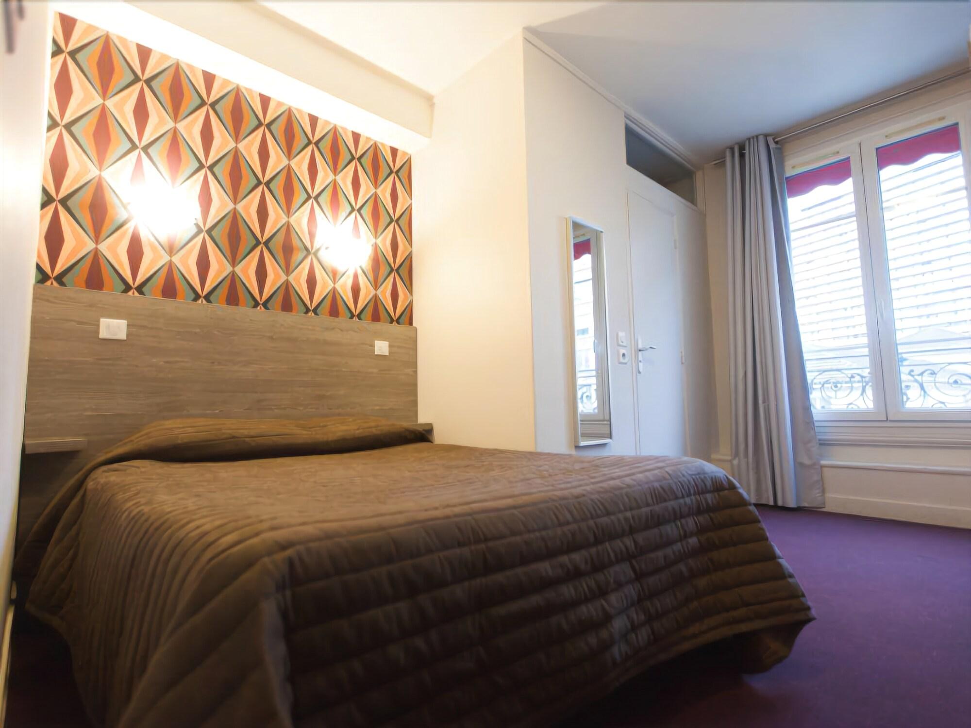 هتل Arian Hotel پاریس