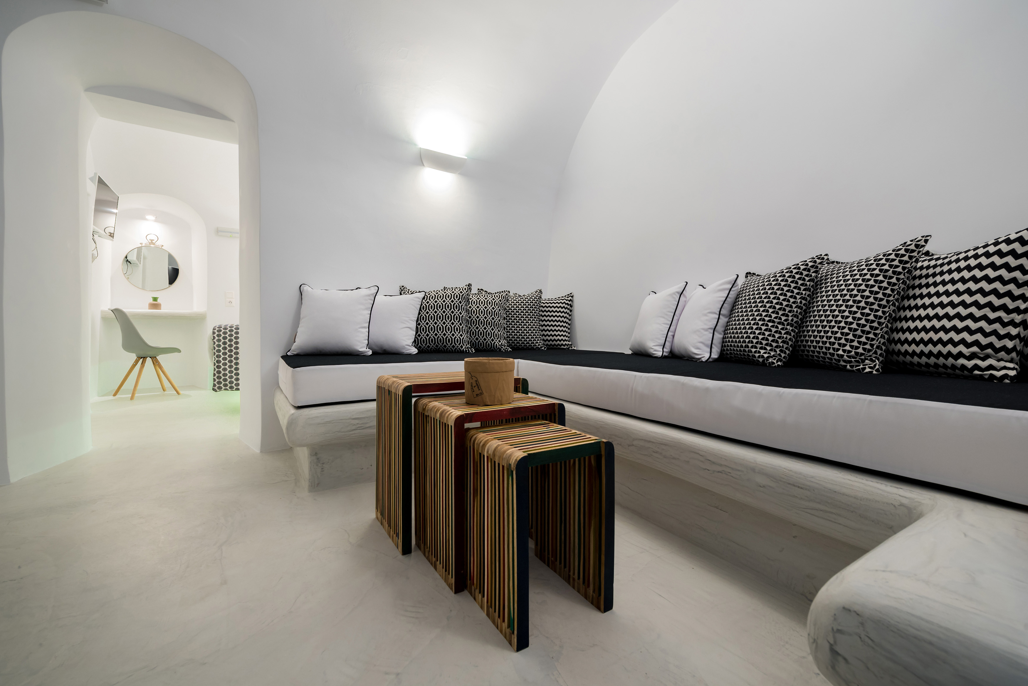 هتل Modernity Suites Thira (Fira)