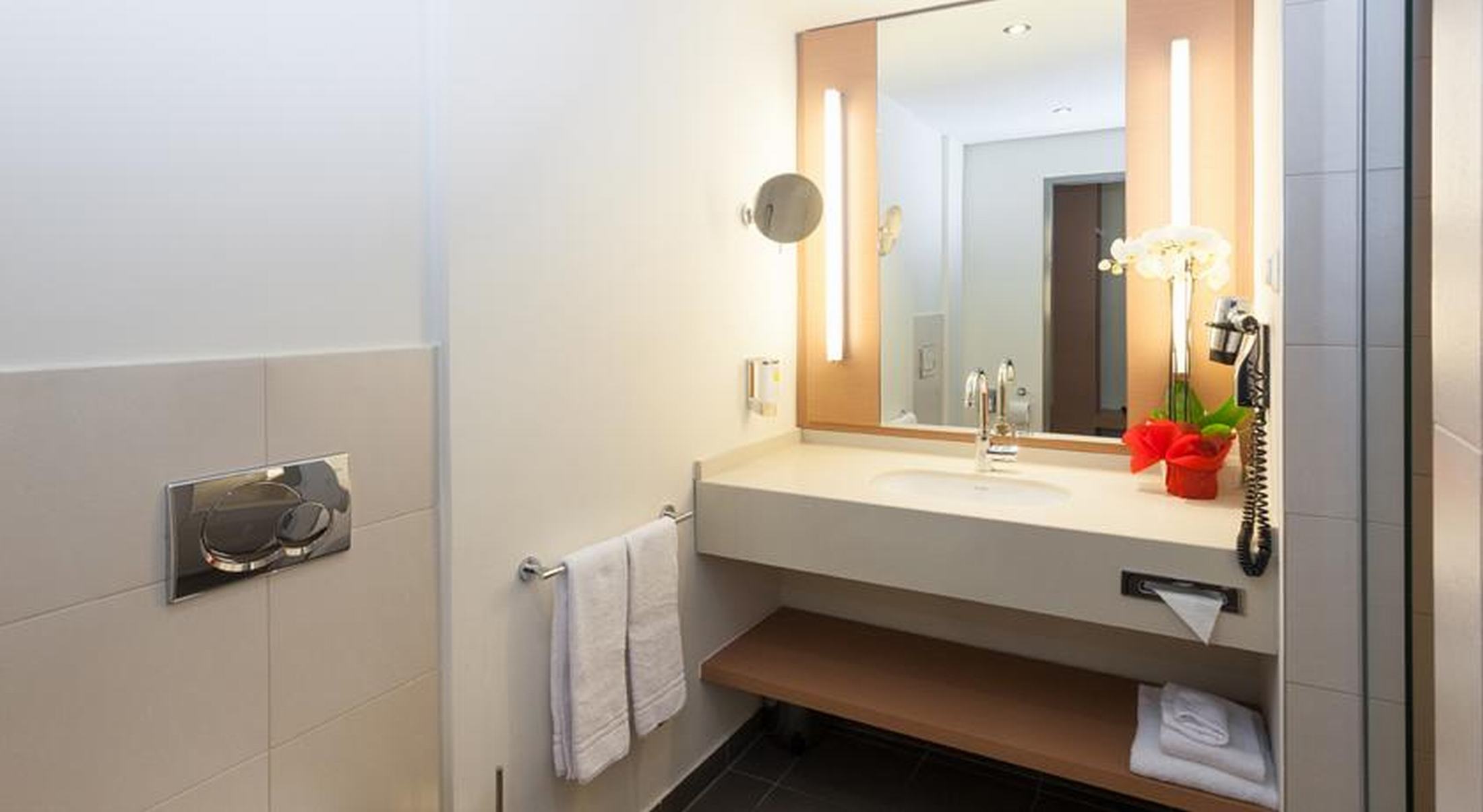 هتل Fourside Hotel & Suites Vienna وین