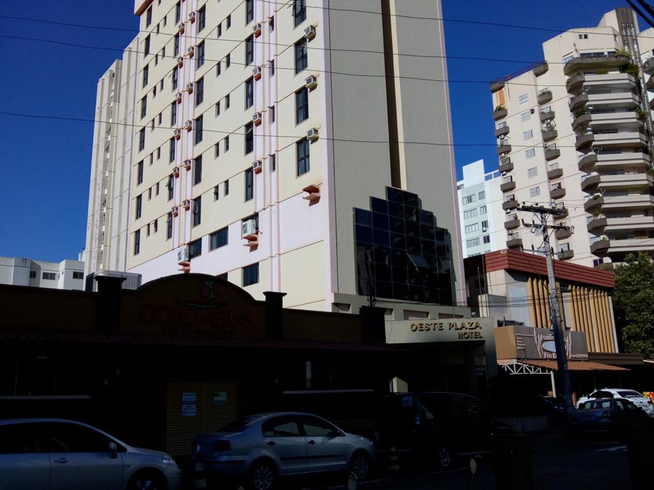 Alibaba https://cdn.alibaba.ir/ostorage/hotel/images/77045D80/DE5FB63A933EAE6D6847AAD2B909390E.jpg