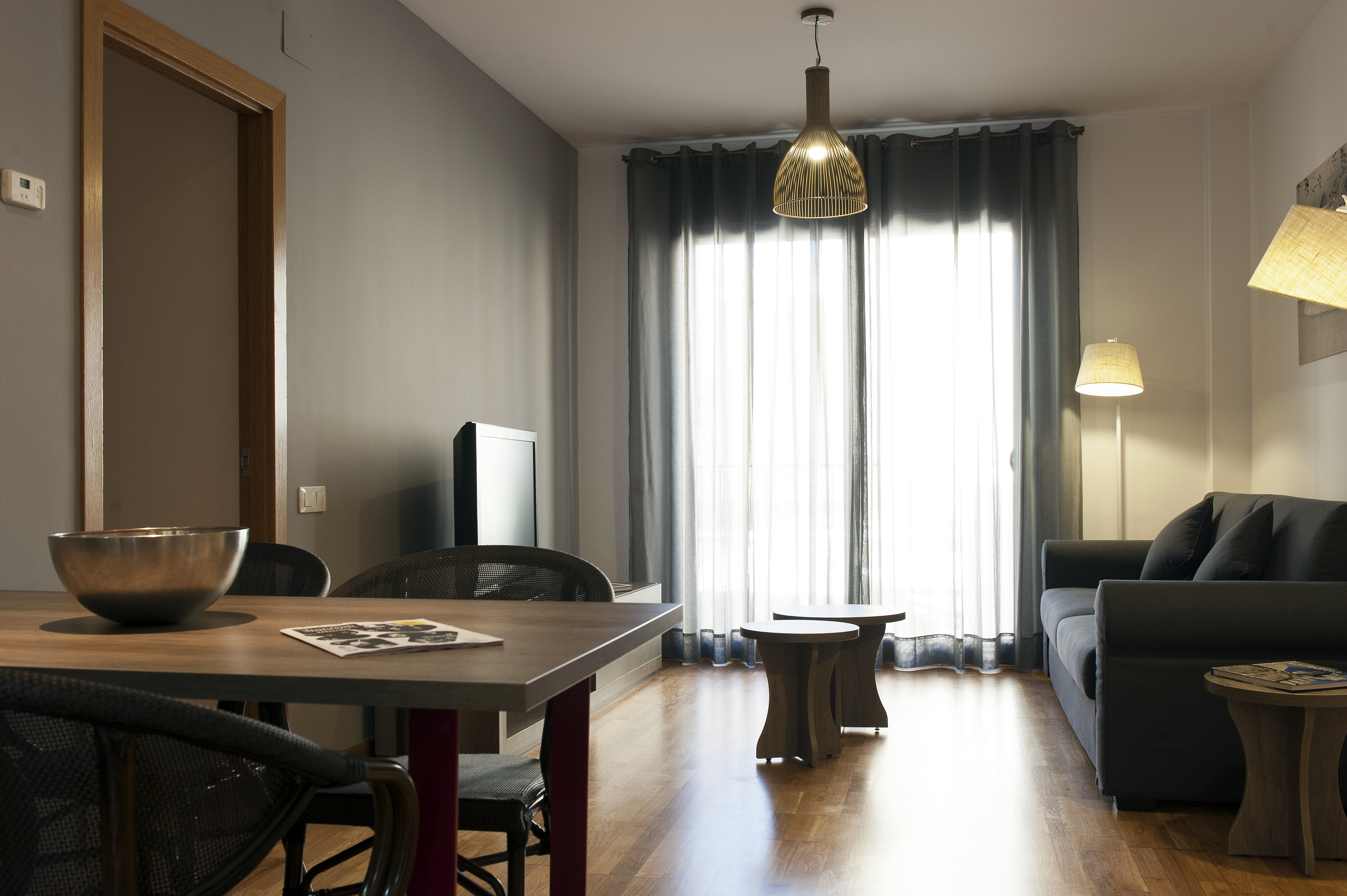 هتل MH Apartments Gracia بارسلونا