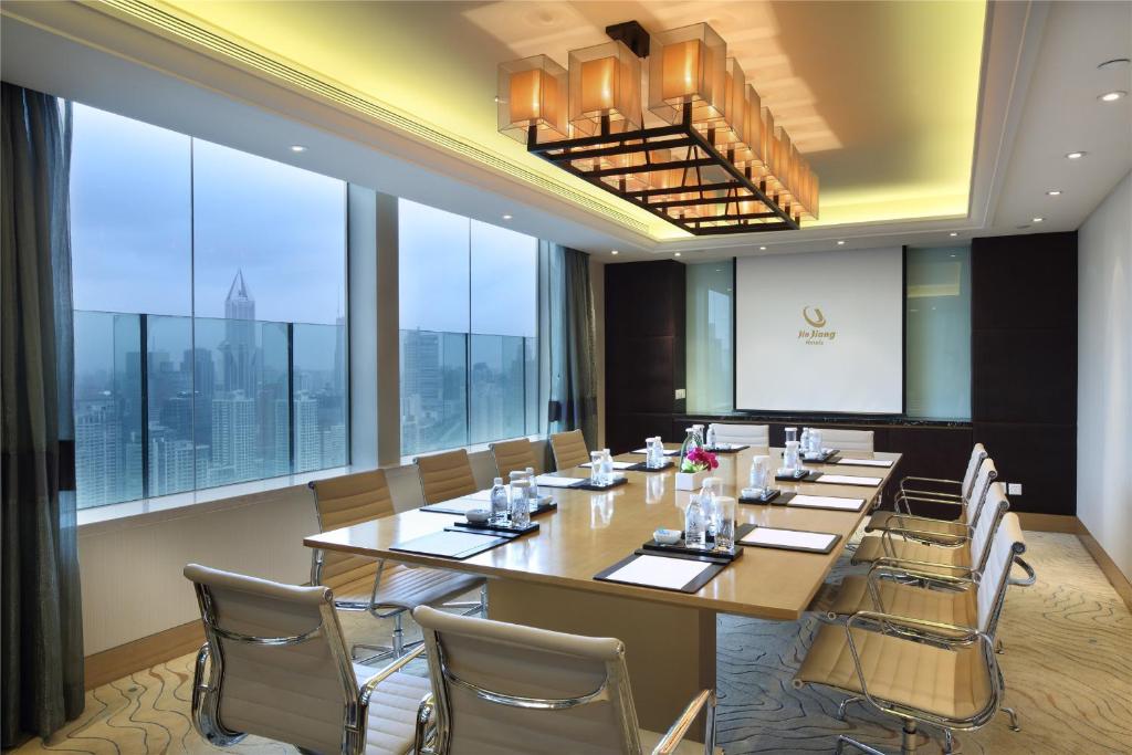 هتل Jin Jiang Tower Shanghai