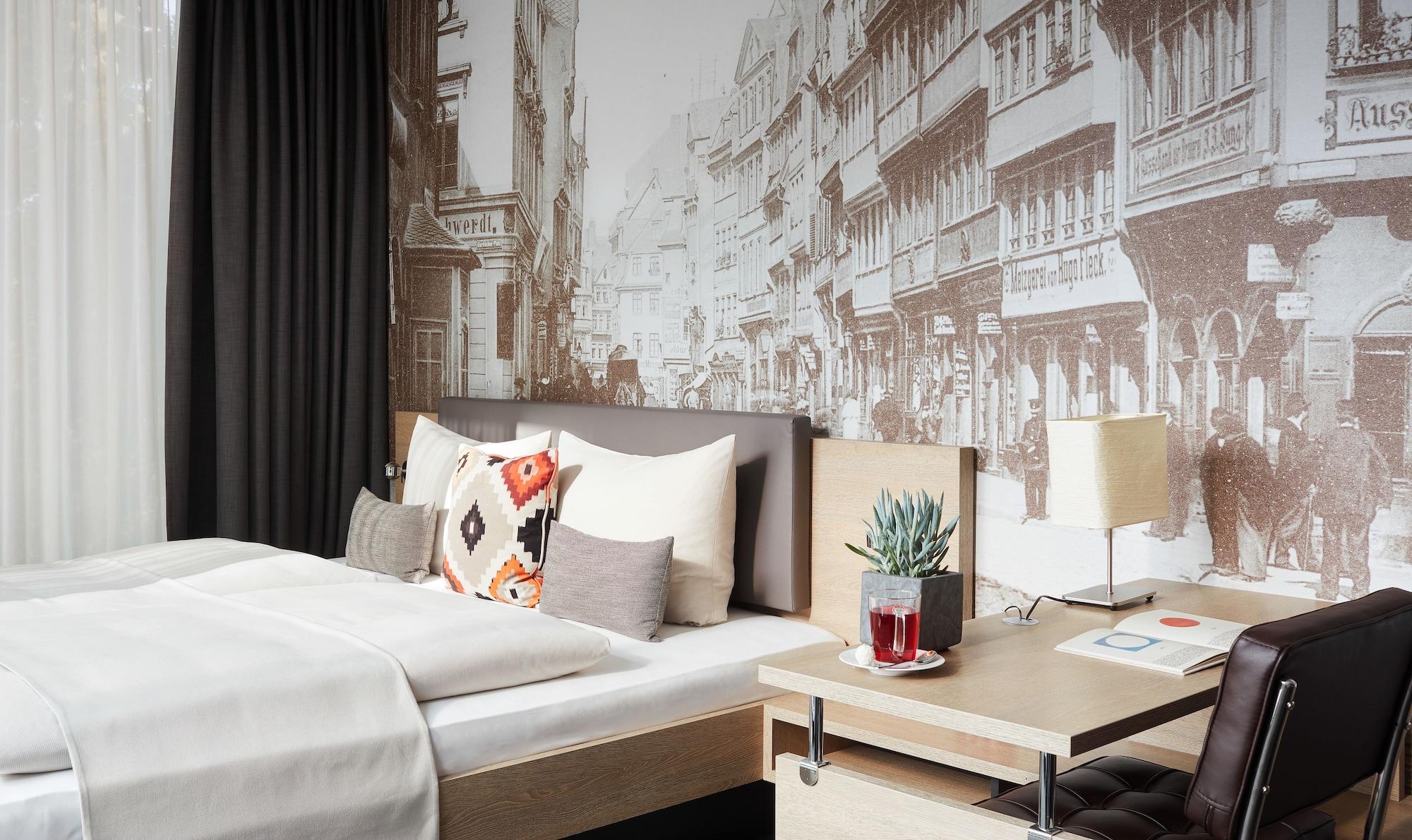 هتل Living Hotel Frankfurt فرانکفورت