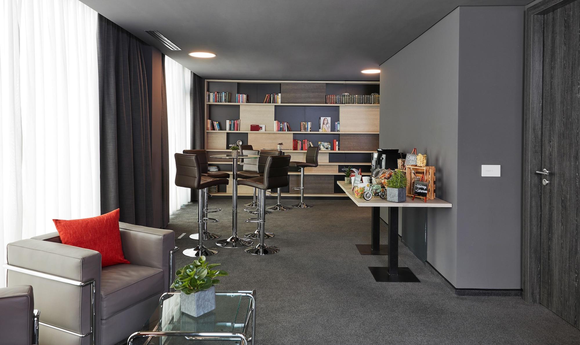 هتل Living Hotel Frankfurt فرانکفورت