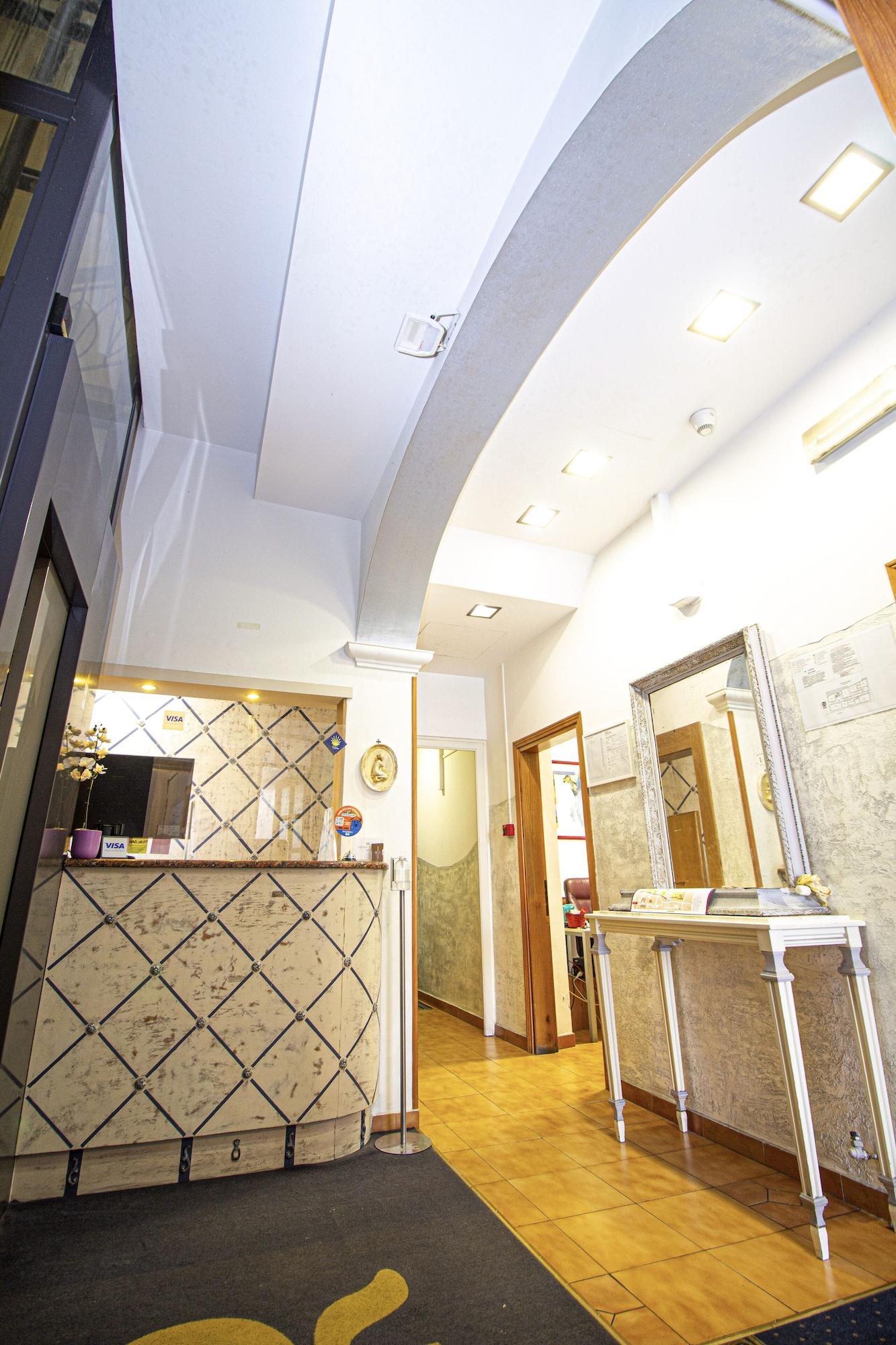 هتل Piccolo Ritz پیستویا