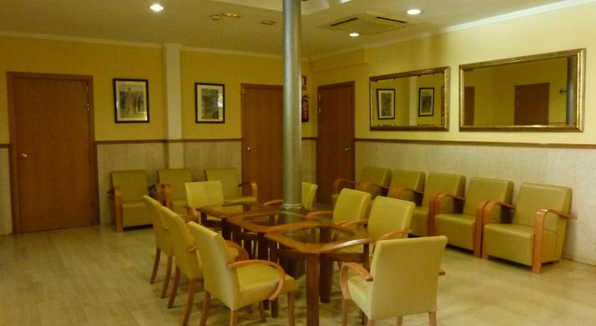 هتل Roma Reial بارسلونا