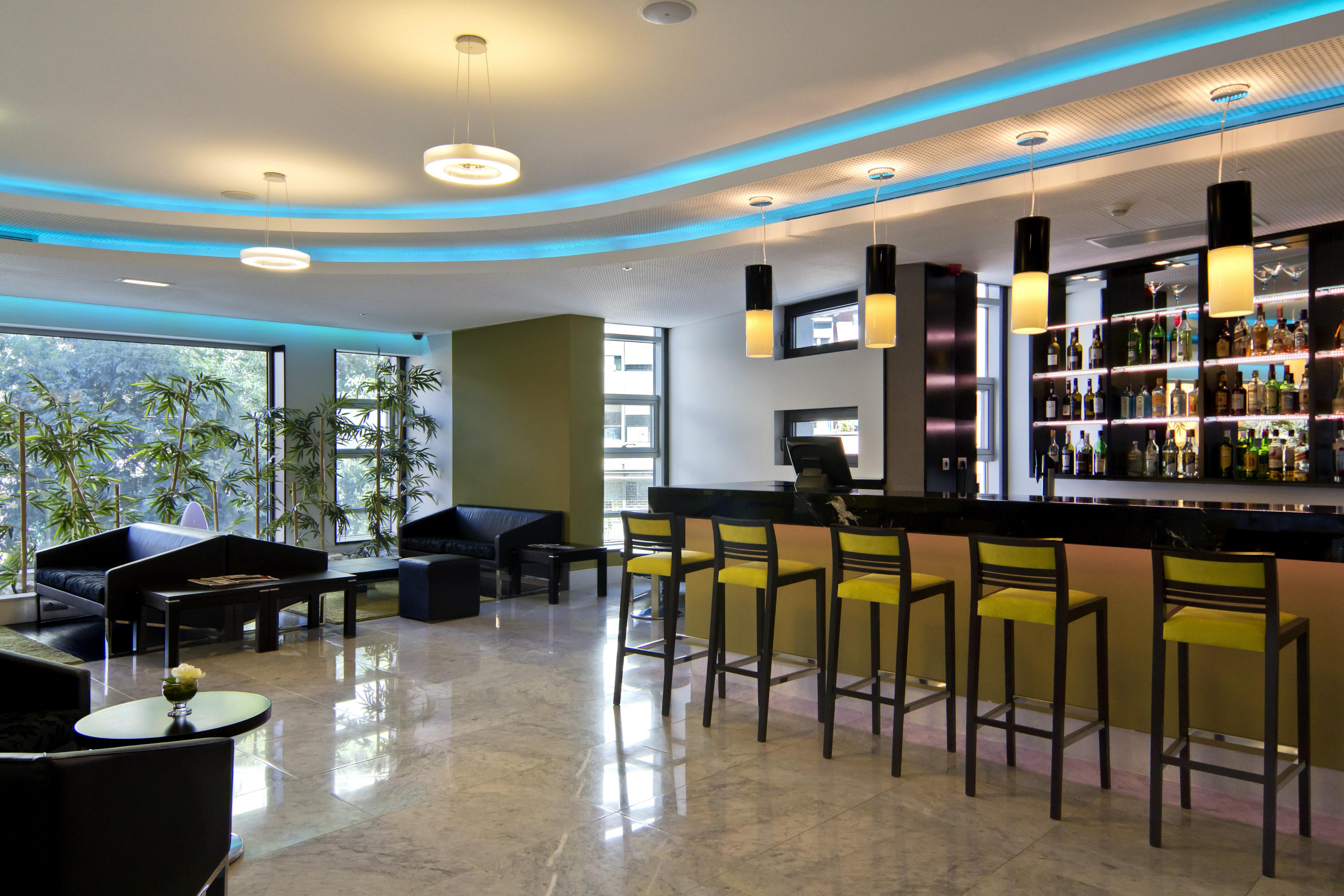 هتل SANA Capitol Hotel لیسبون