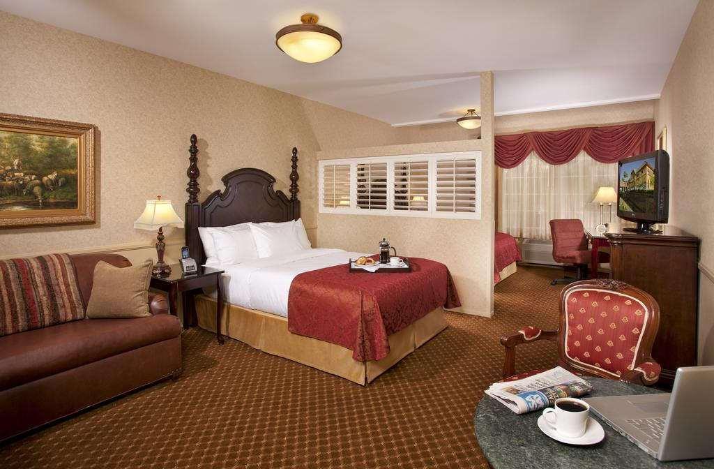 هتل Azure Hotel & Suites Ontario, A Trademark Collection Hotel Ontario