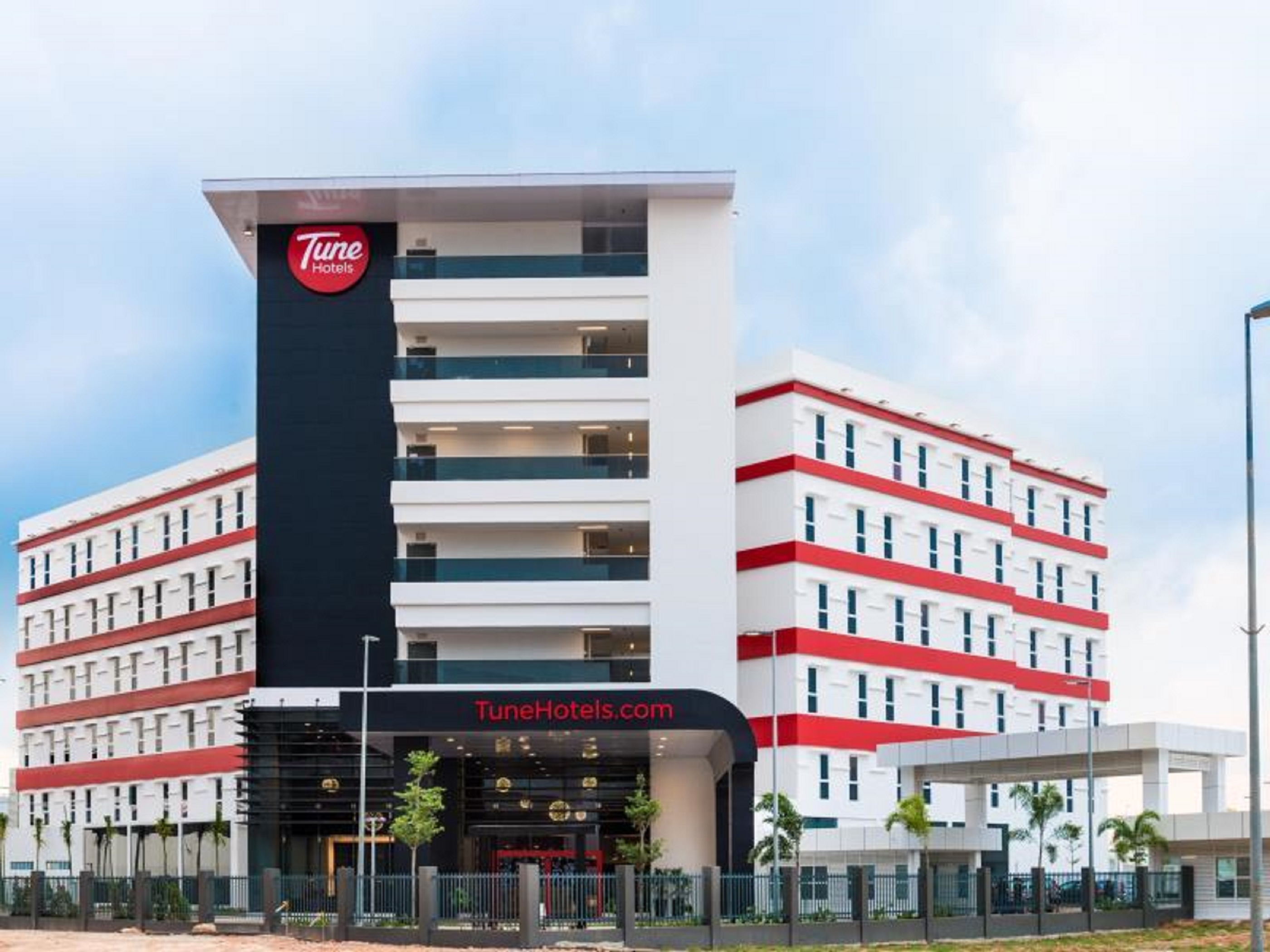 Alibaba https://cdn.alibaba.ir/ostorage/hotel/images/7A9CBB88/E84B11FCA9E8C1CD180502E677DC9A94.jpg
