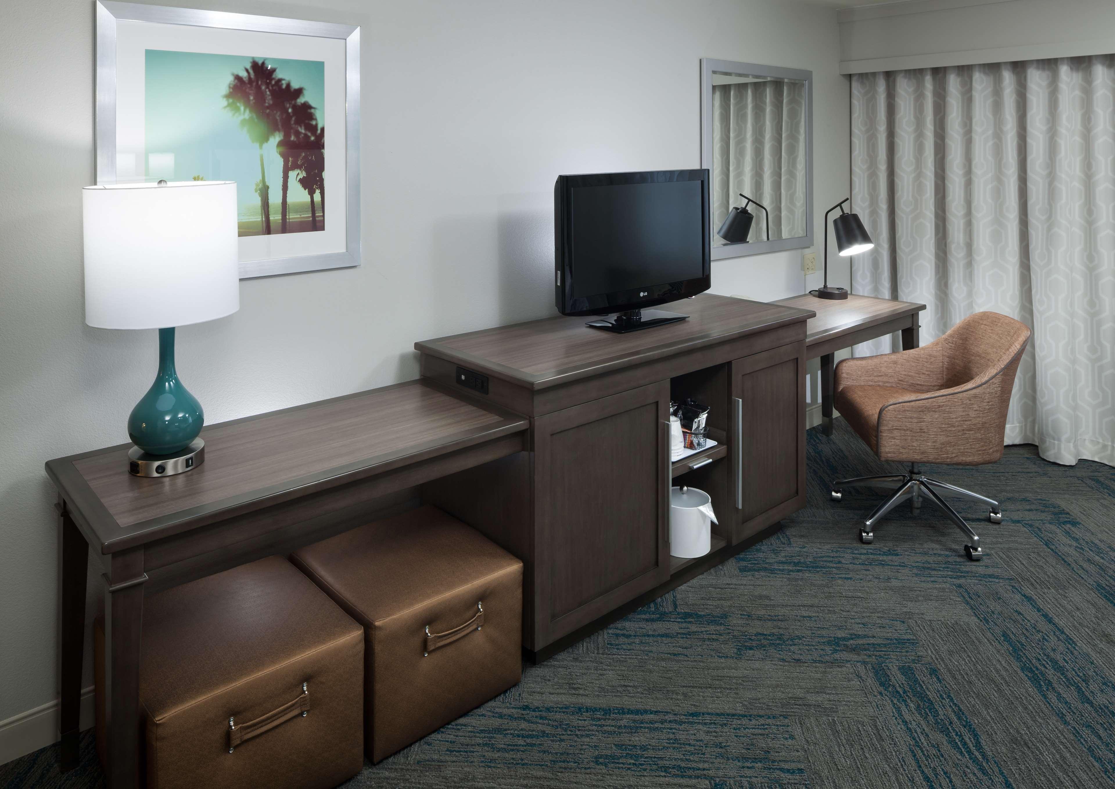 هتل Hampton Inn Los Angeles - Orange County - Cypress Cypress