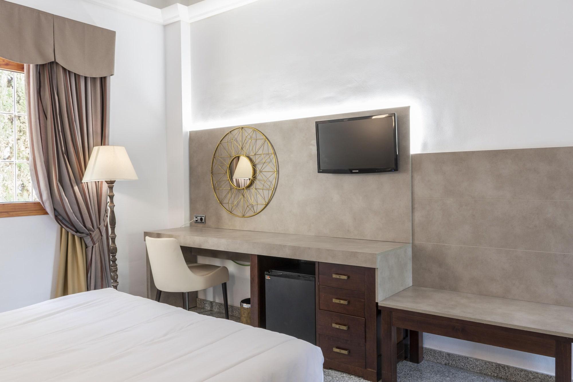 هتل Plaza Del Castillo مالاگا