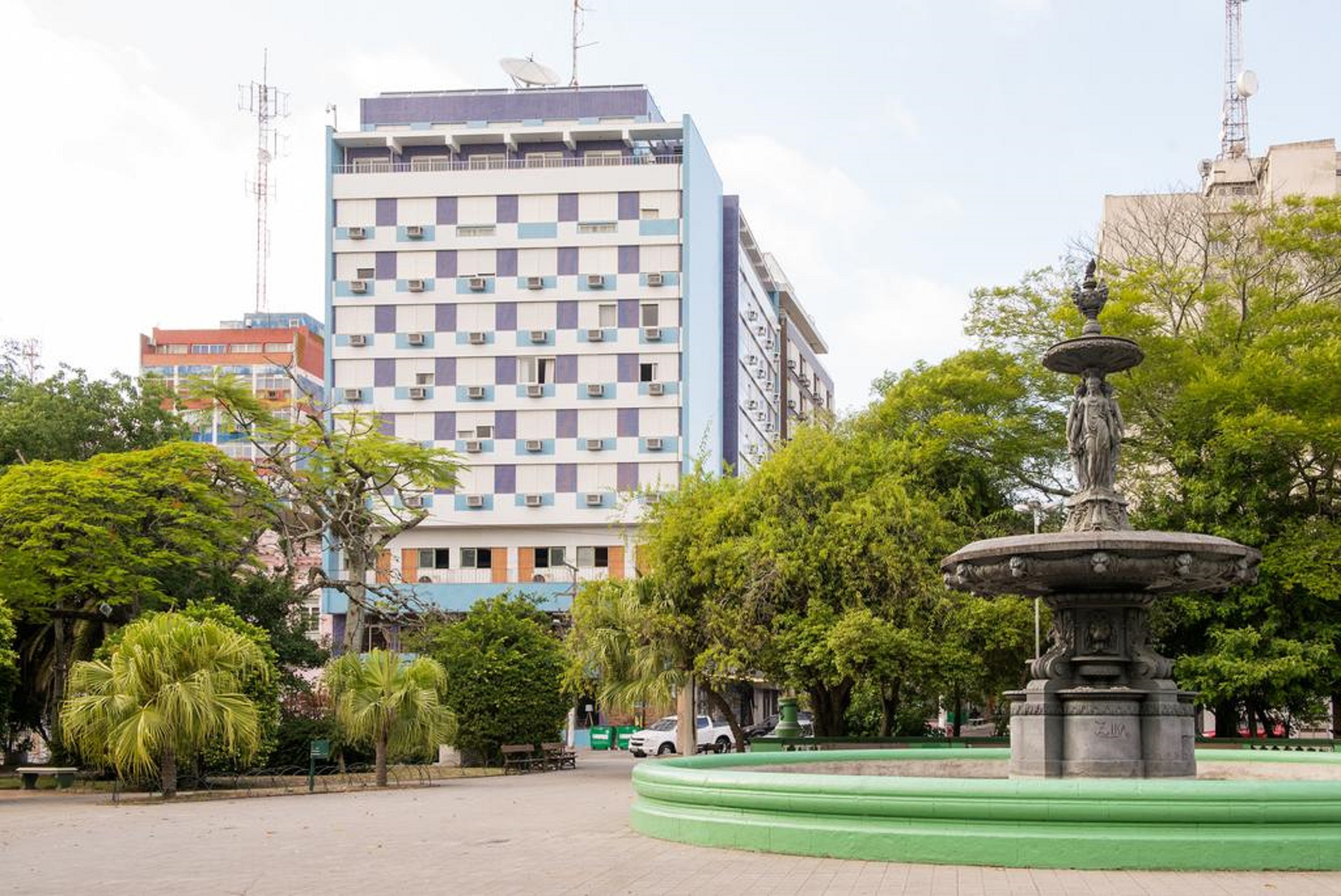 Alibaba https://cdn.alibaba.ir/ostorage/hotel/images/7B2C9FD1/2ED730BC48D312F22F9AB4F48E295AB0.jpg