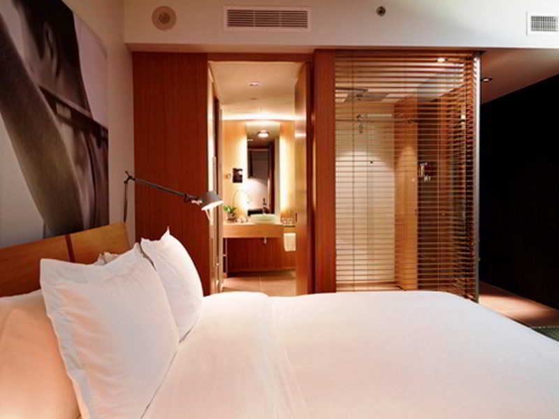 هتل Le Germain Maple Leaf Square تورنتو