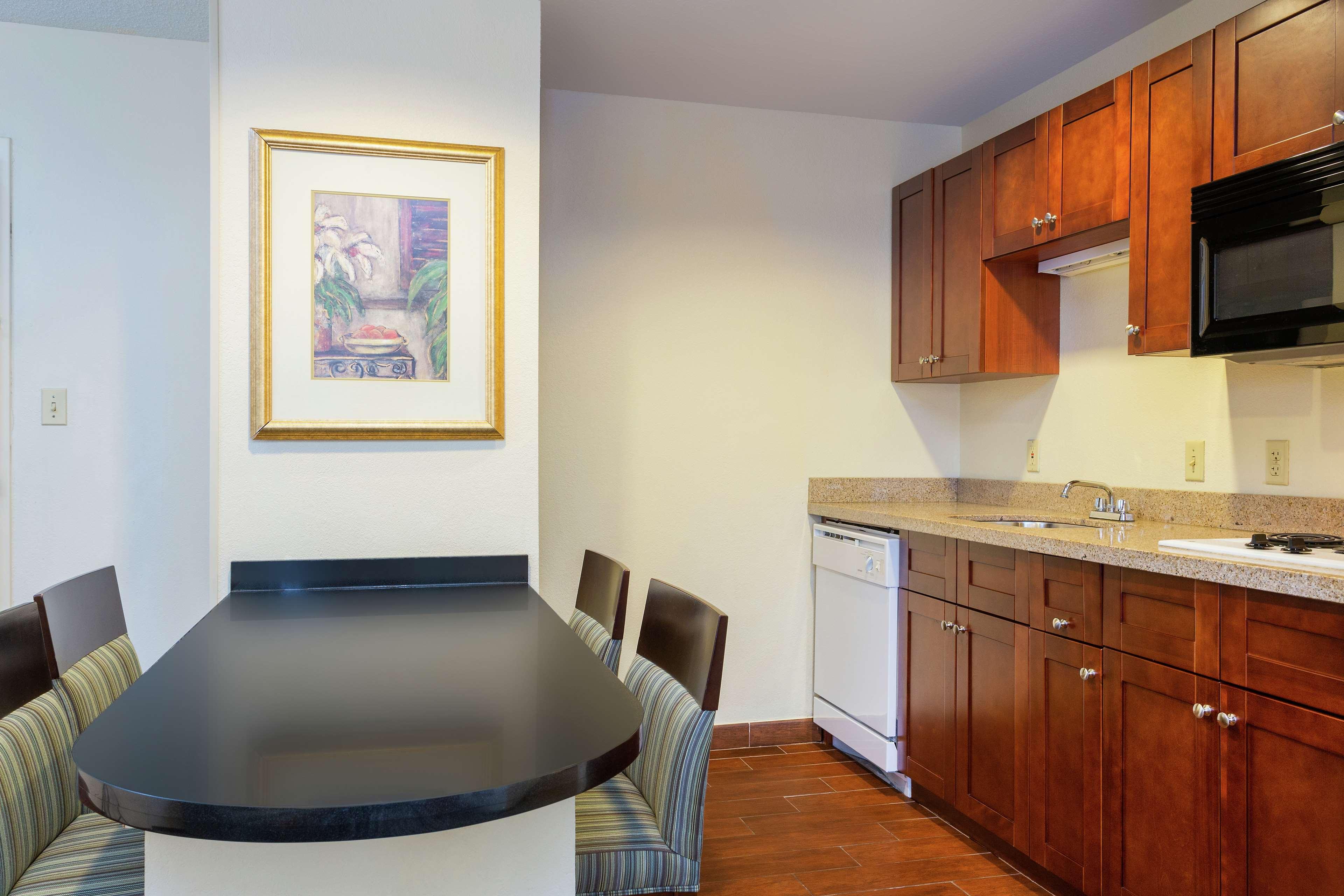 هتل Hampton Inn & Suites Venice ونیز