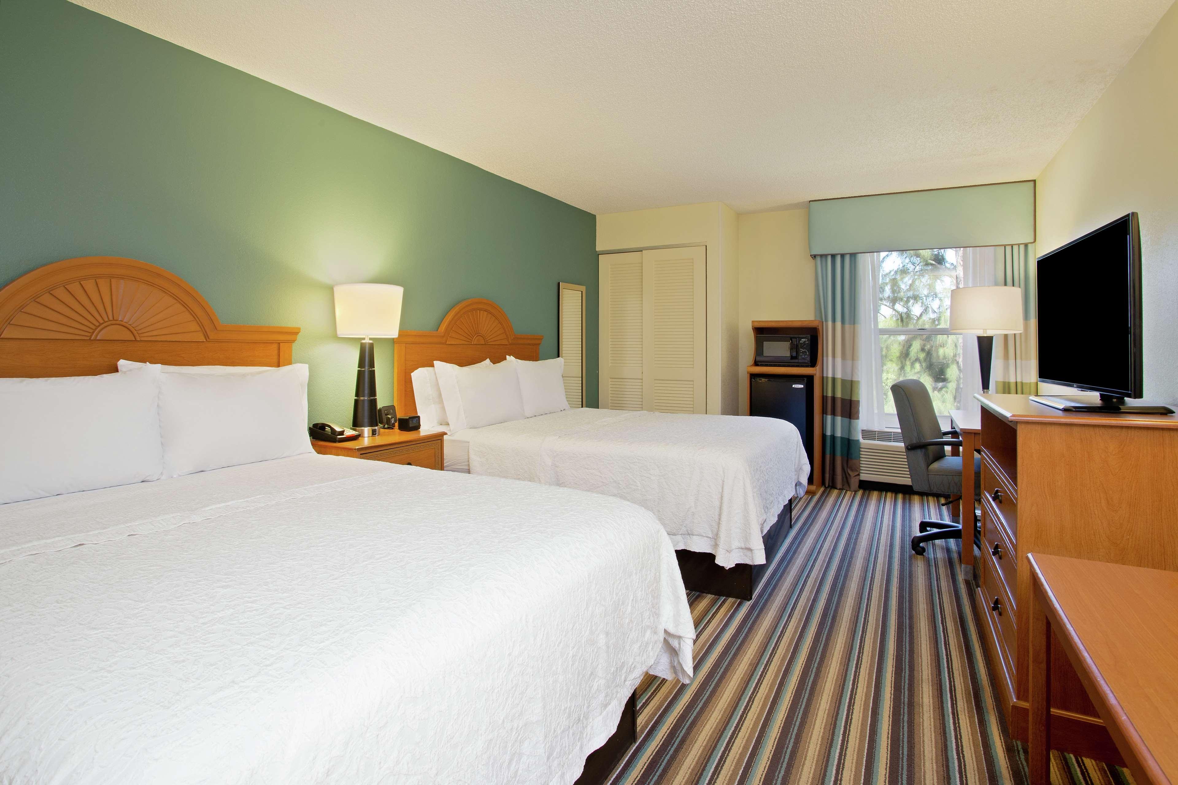 هتل Hampton Inn & Suites Venice ونیز
