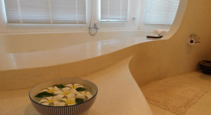 هتل Cera Resort Chaam Cha Am