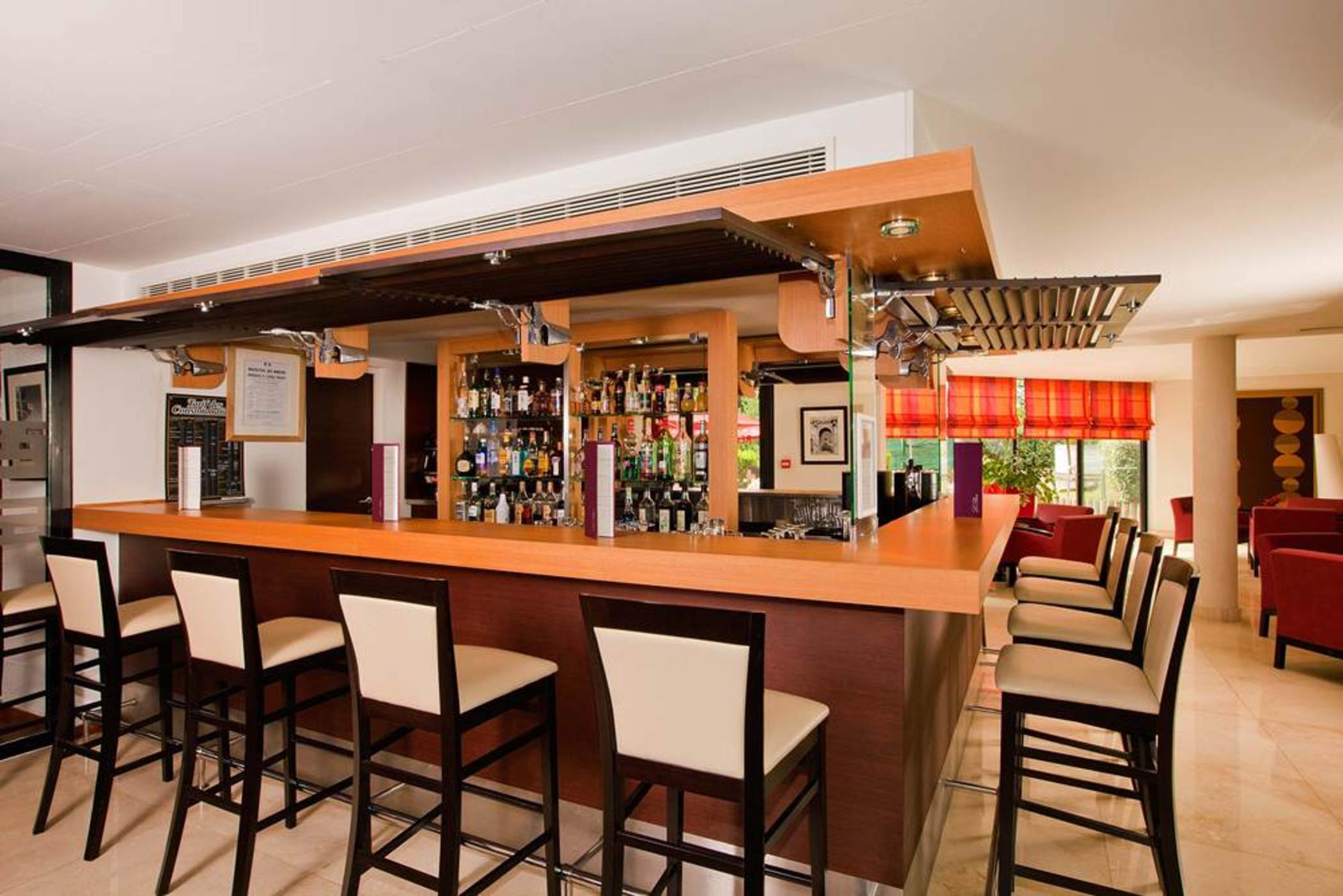 Alibaba https://cdn.alibaba.ir/ostorage/hotel/images/7C934C5B/EC0A5AB414EDFFA891F1DBAE6983F66B.jpg