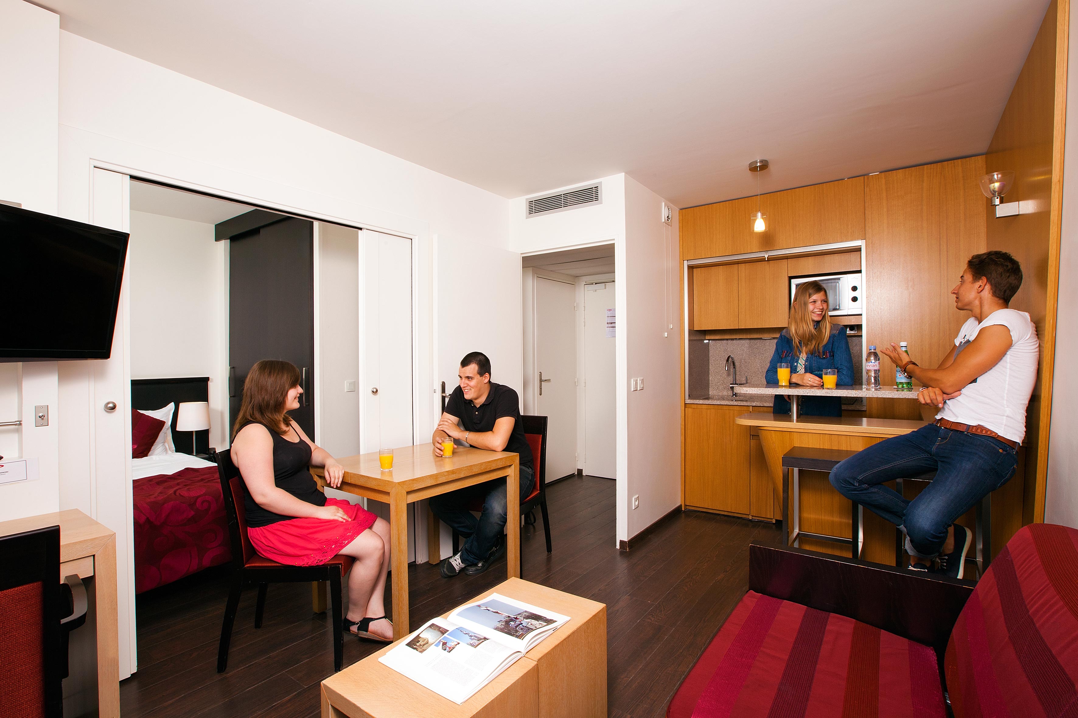 هتل رزیدهوم اپارت ول دیوروپ Montevrain