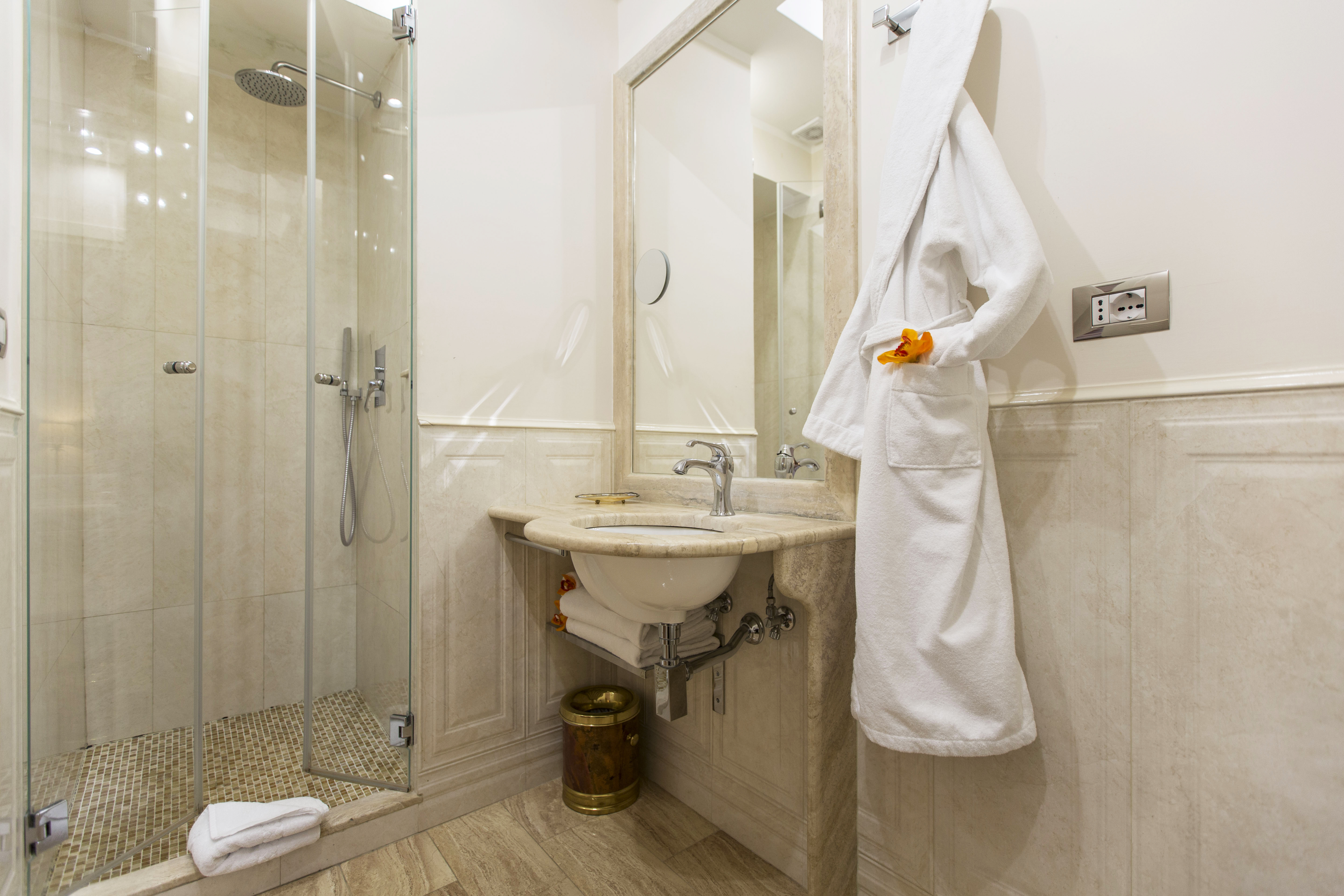 هتل Royal Suite Trinità Dei Monti رم