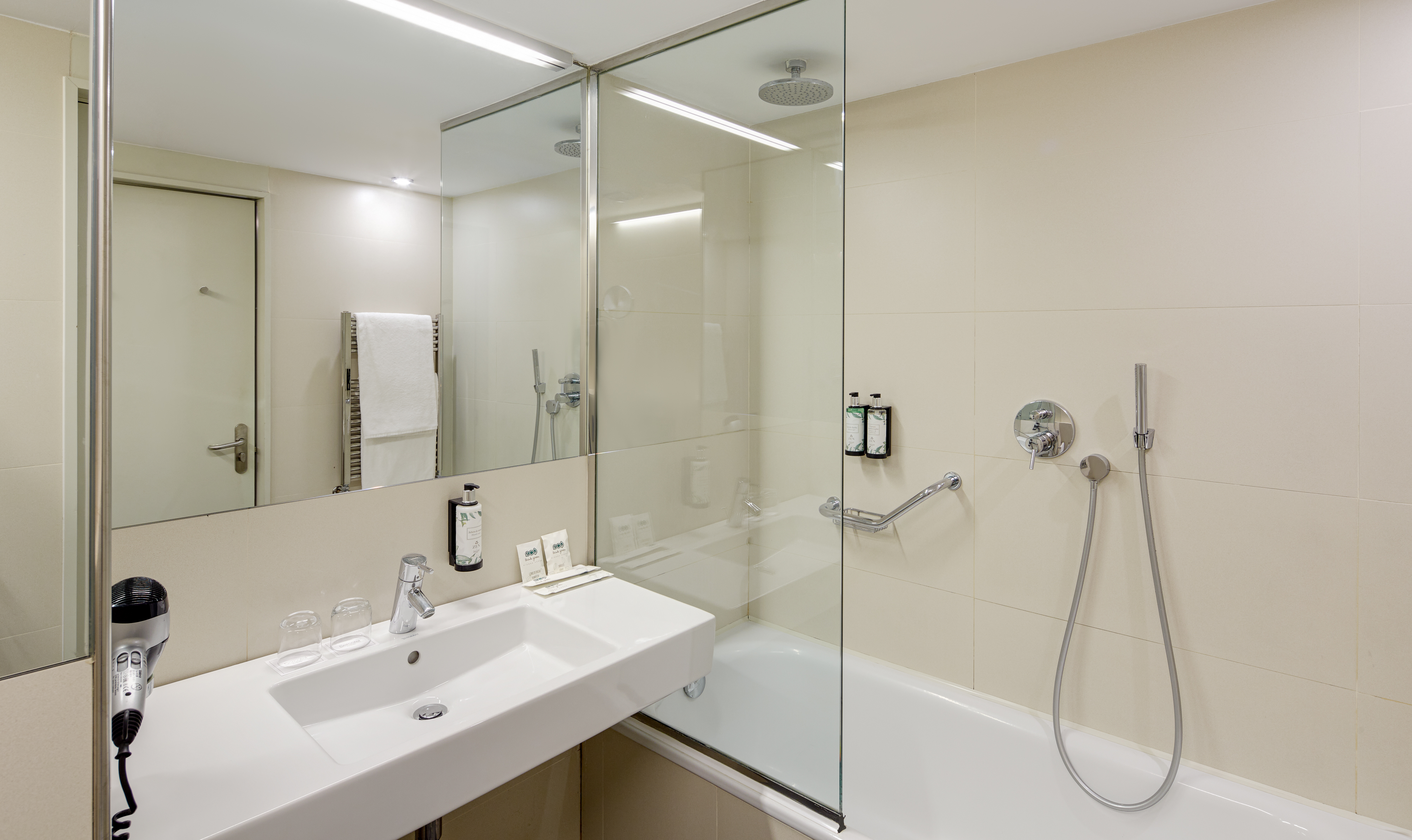 هتل Ayre Hotel Rosellón بارسلونا