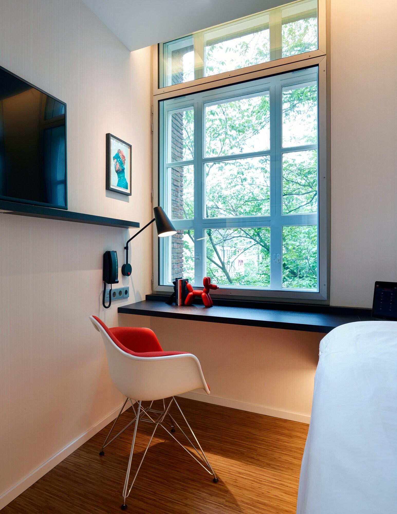 هتل citizenM Amsterdam Amstel Hotel آمستردام