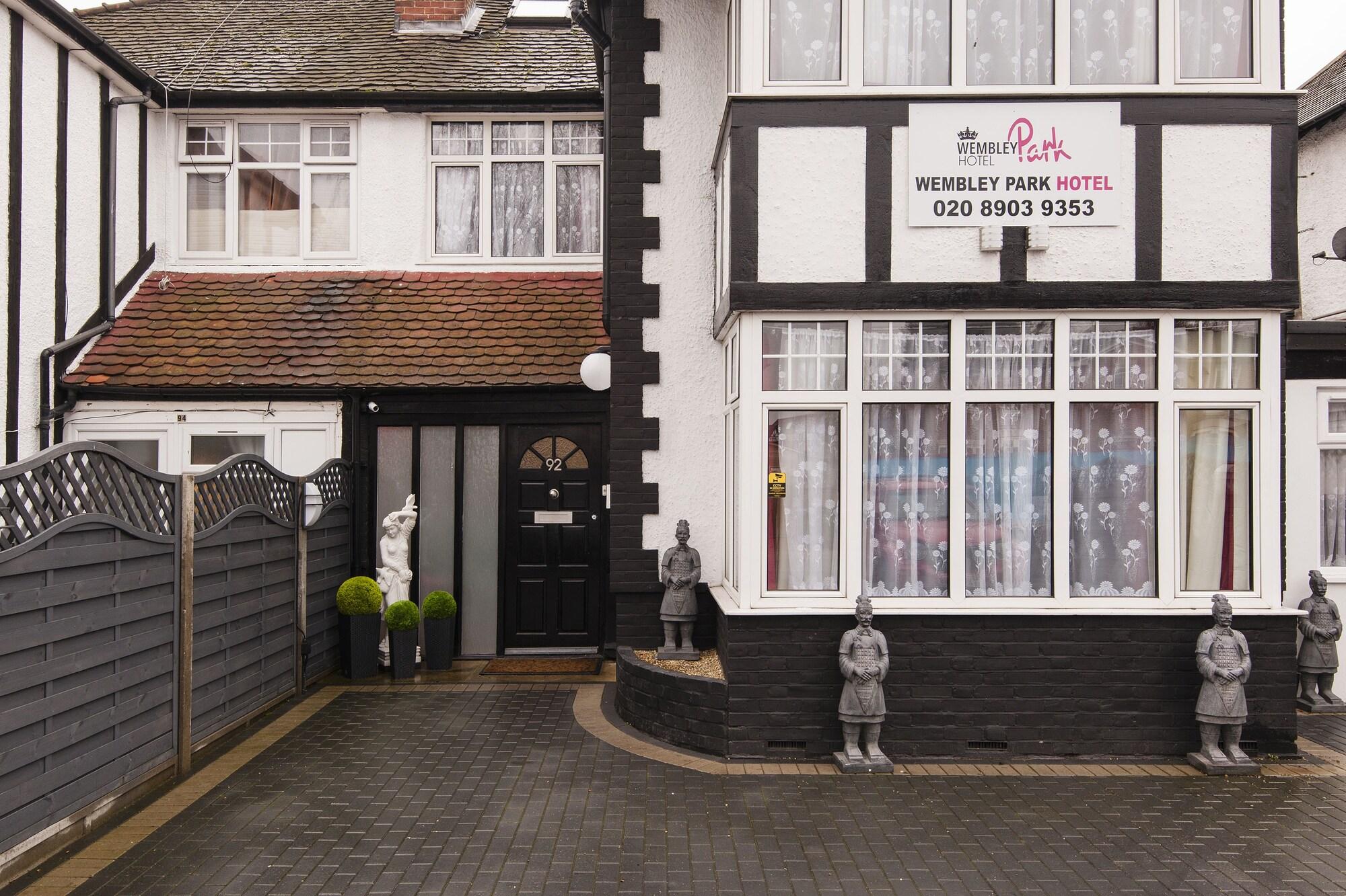 Alibaba https://cdn.alibaba.ir/ostorage/hotel/images/7F99C25A/910DB9FD3CB8C6E6265374C4AF46DD69.jpg