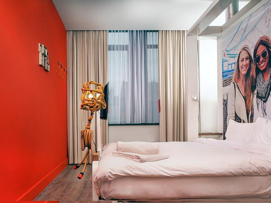 هتل Qbic Hotel London City لندن