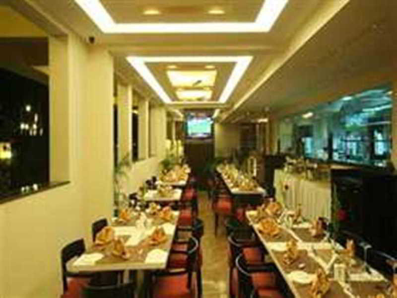 هتل Resort de Coracao Calangute
