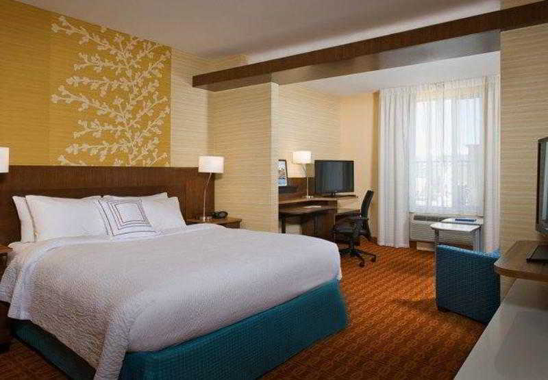 هتل Fairfield Inn & Suites Tustin Orange County سانتا آنا