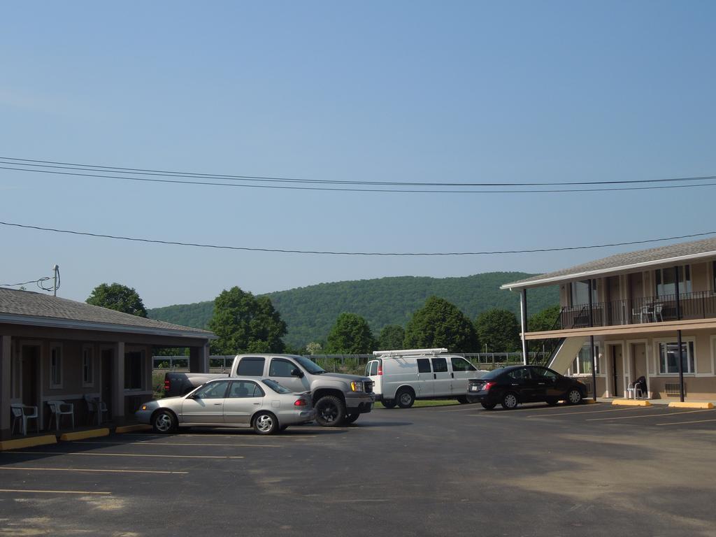 عکس های Hotel Knights Inn Horseheads