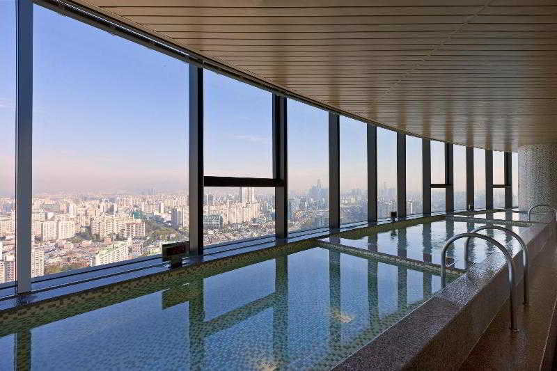 هتل Sheraton Seoul D Cube City Hotel سئول