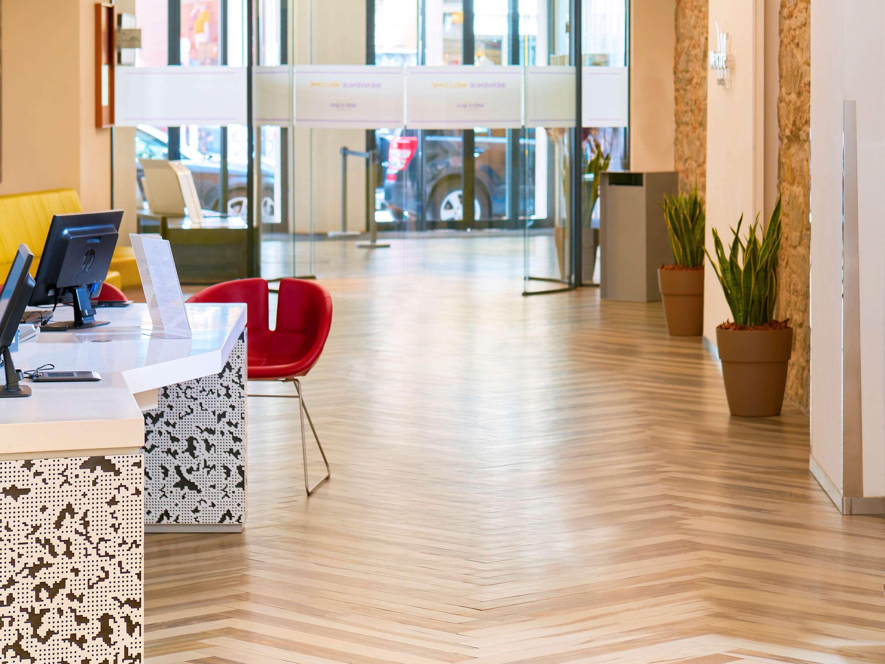 Alibaba https://cdn.alibaba.ir/ostorage/hotel/images/83319FE/23882D8F7D6E58B36F614F80B956E67C.jpg