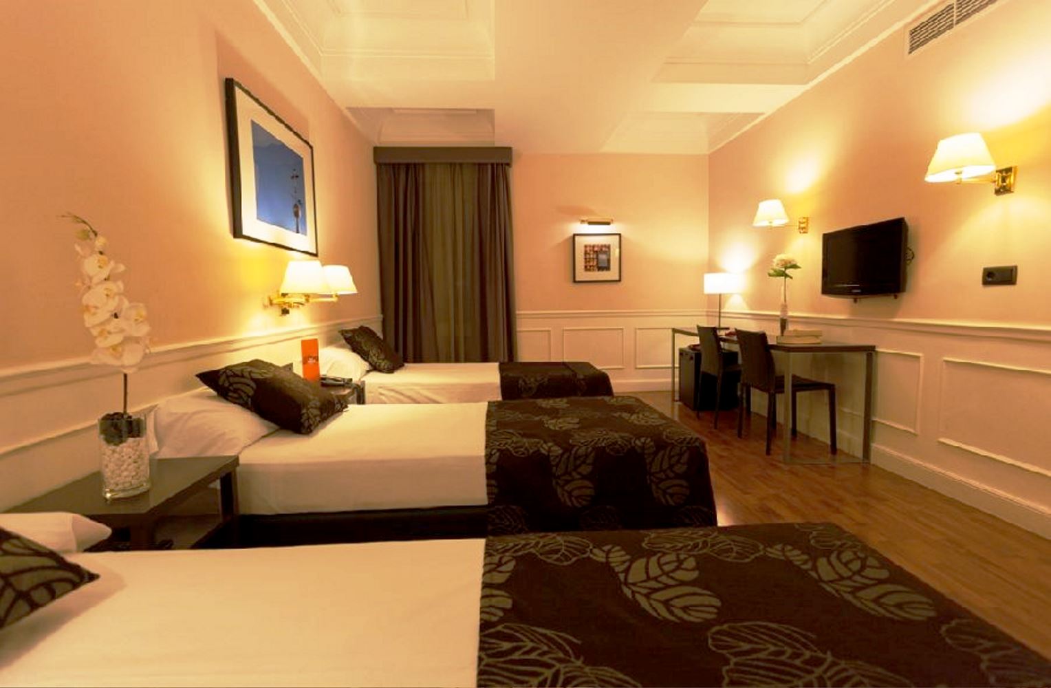 هتل Hotel Cortezo مادرید