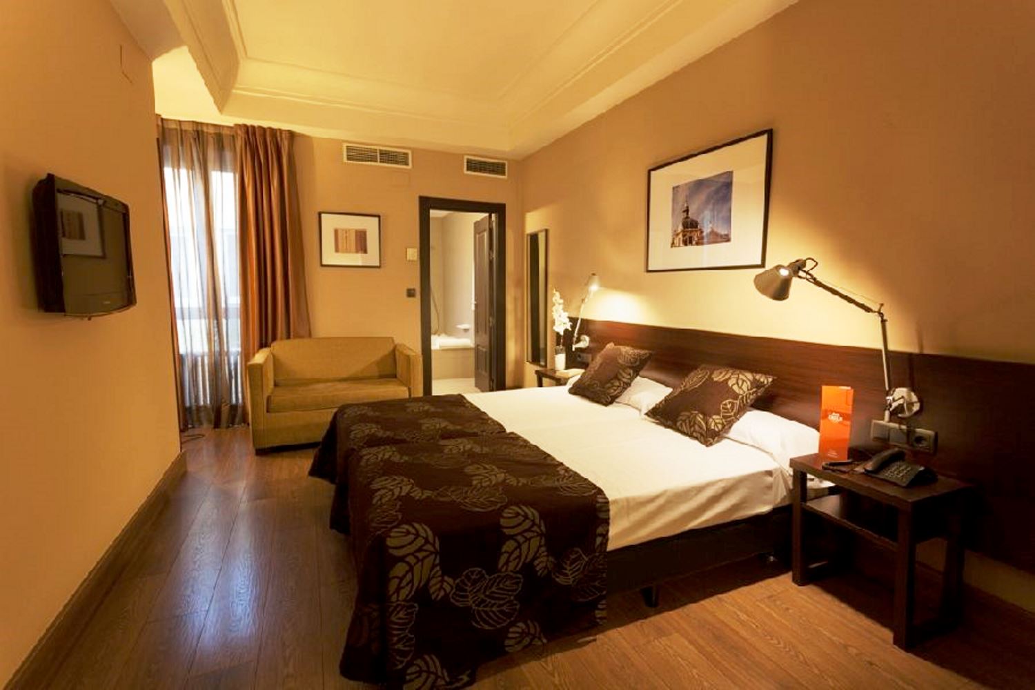 Alibaba https://cdn.alibaba.ir/ostorage/hotel/images/834D4BEA/8D85275CFC592260C8E6DCAFFC92CE87.jpg