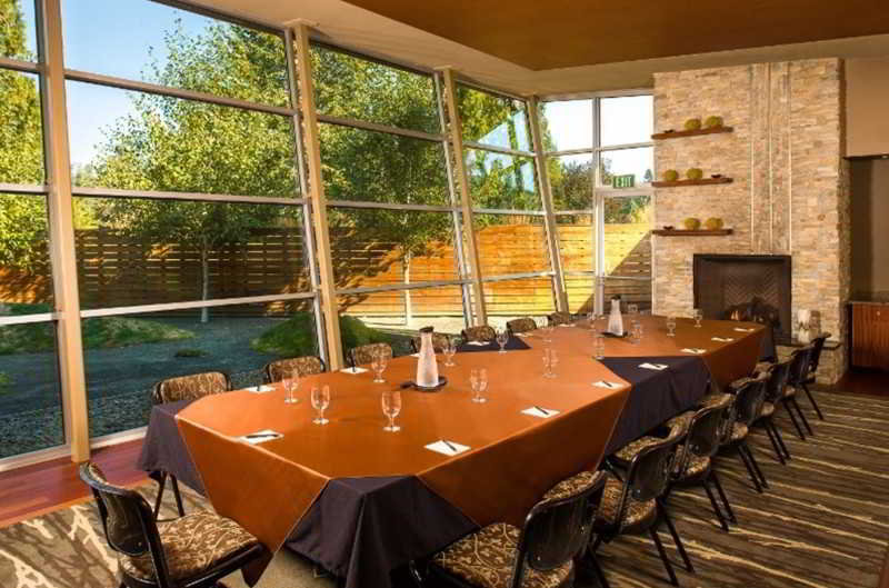 هتل The Resort Mumbai Bombay/Mumbai