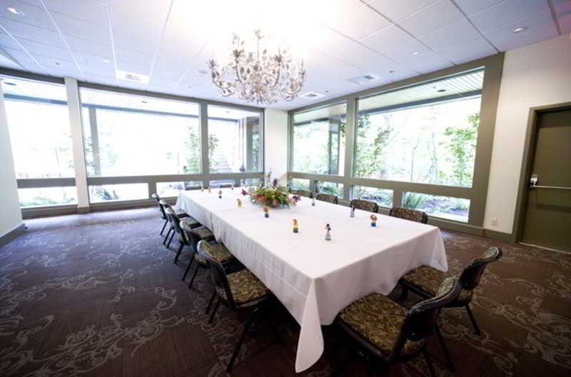 هتل The Resort Mumbai Bombay/Mumbai